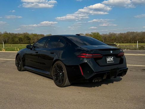 Used 2025 BMW M5 w/ Executive Package image 3