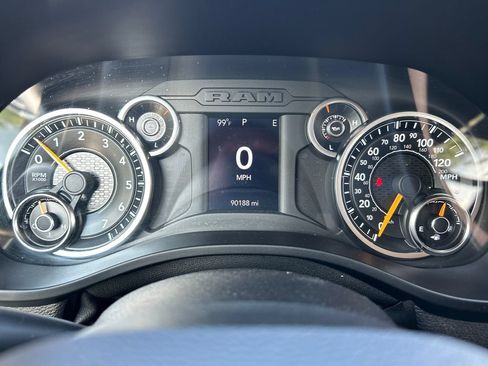 Used 2019 RAM 1500 Tradesman AWD/4WD image 10