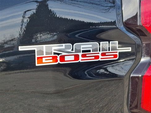 Certified 2023 Chevrolet Colorado Trail Boss w/ Advanced Trailering Package image 32