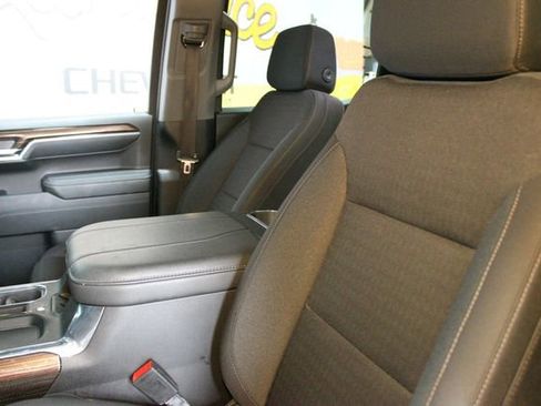 Used 2023 Chevrolet Silverado 1500 LT Trail Boss w/ Protection Package AWD/4WD image 16