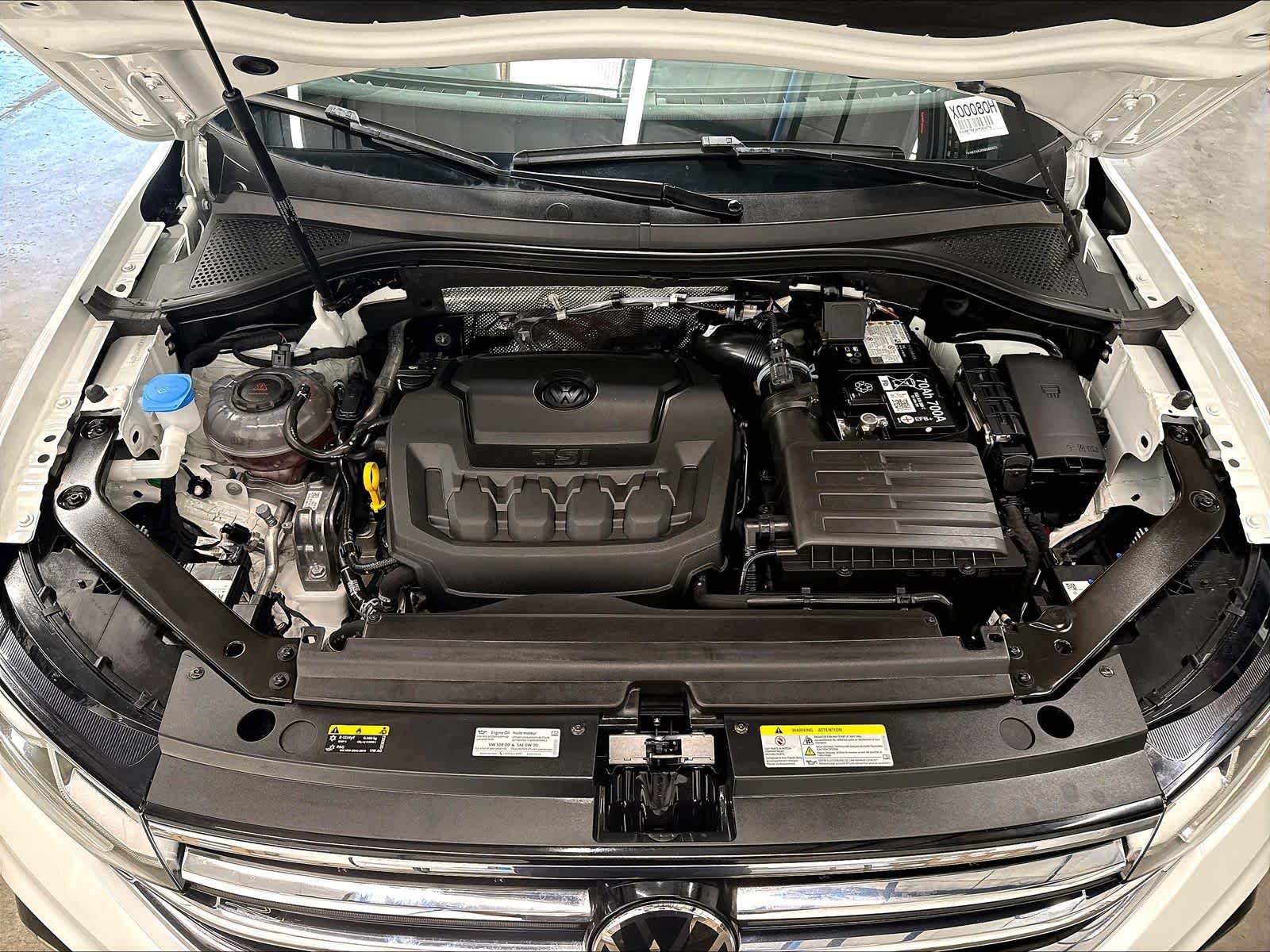 Used 2024 Volkswagen Tiguan SEL R-Line AWD/4WD image 33