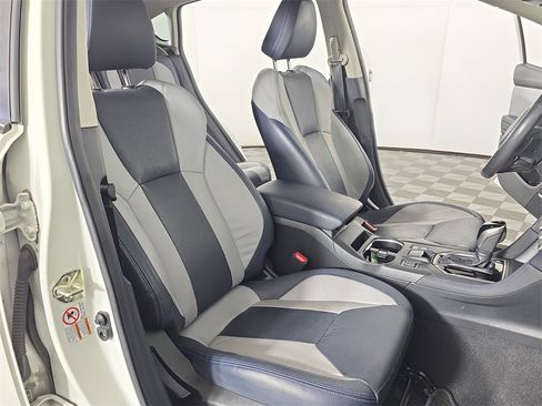 Used 2019 Subaru Crosstrek Hybrid w/ Moonroof Package w/Navigation image 21