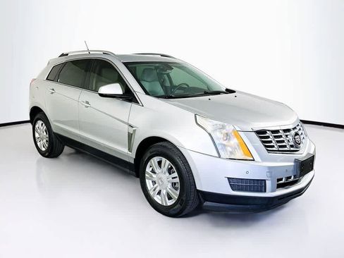 Used 2014 Cadillac SRX Luxury image 24