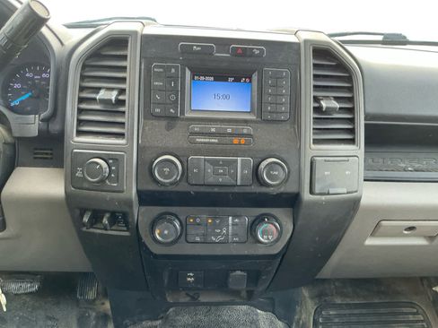 Used 2022 Ford F250 XL w/ Power Equipment Group image 11
