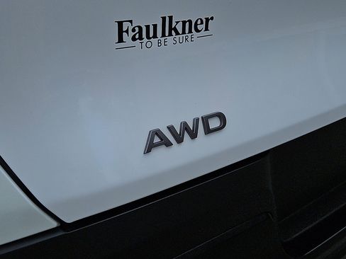 Certified 2025 Nissan Murano SV image 30