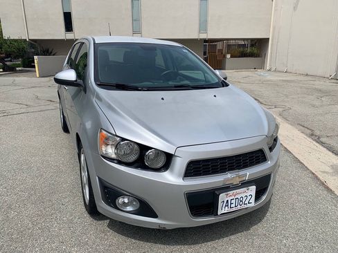 Used 2013 Chevrolet Sonic LTZ FWD image 4