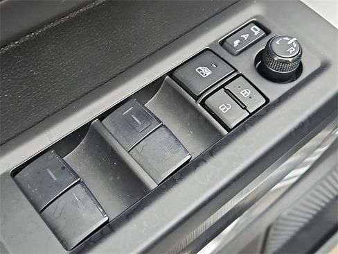 Used 2023 Toyota Sequoia Platinum image 18