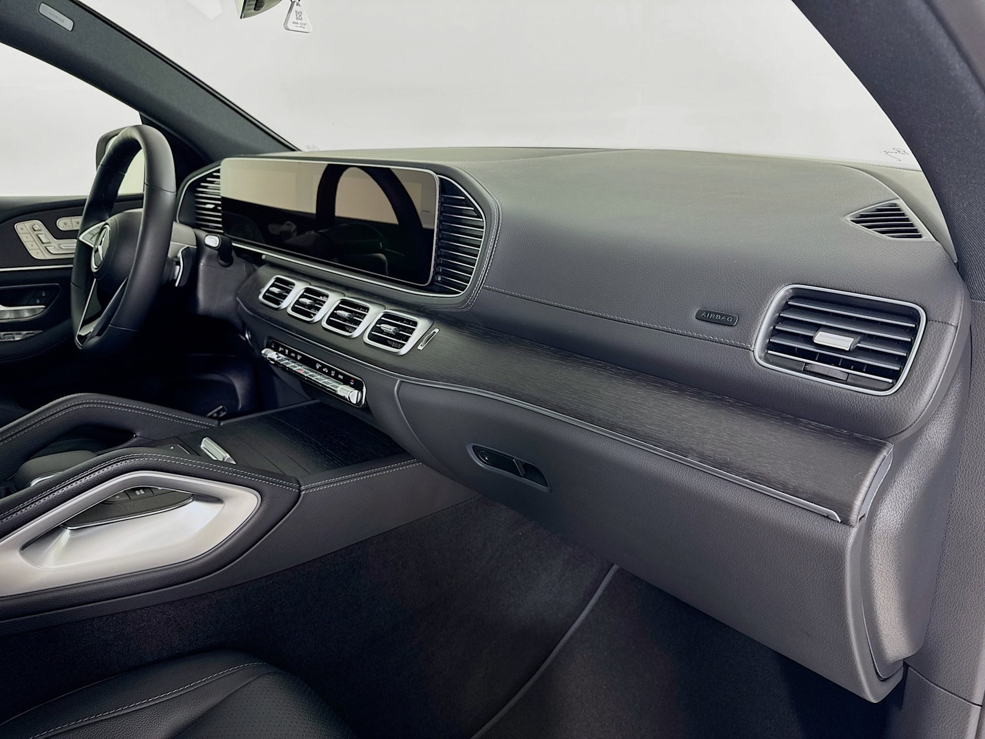 New 2026 Mercedes-Benz GLE 450 4MATIC Coupe image 32