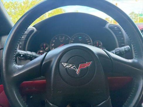 Used 2005 Chevrolet Corvette Coupe w/ Preferred Equipment Group image 10