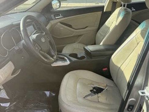 Used 2011 Kia Optima EX w/ Premium Pkg image 16