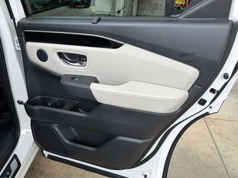 New 2026 Honda Pilot EX-L image 15