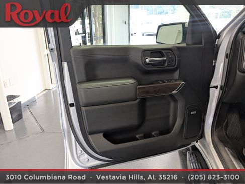 Used 2021 GMC Sierra 1500 SLT w/ SLT Premium Plus Package AWD/4WD image 15