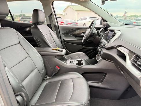 Used 2024 GMC Terrain SLT AWD/4WD image 43