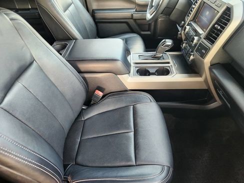 Used 2020 Ford F150 Lariat w/ Equipment Group 502A Luxury AWD/4WD image 15