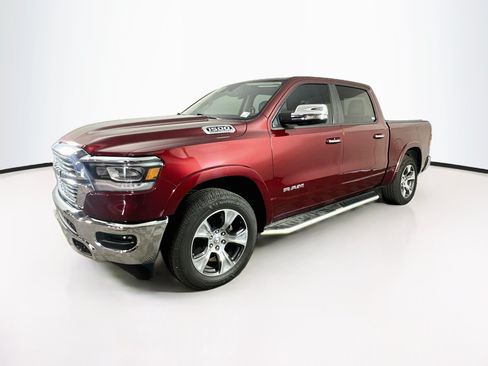 Used 2022 RAM 1500 Laramie AWD/4WD image 3