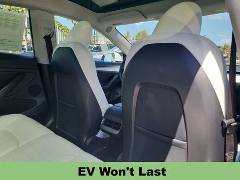 Used 2023 Tesla Model 3 Standard Range RWD image 16