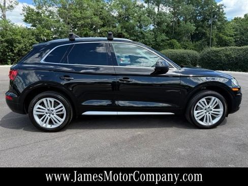Used 2019 Audi Q5 Premium Plus w/ Premium Plus Package AWD/4WD image 4