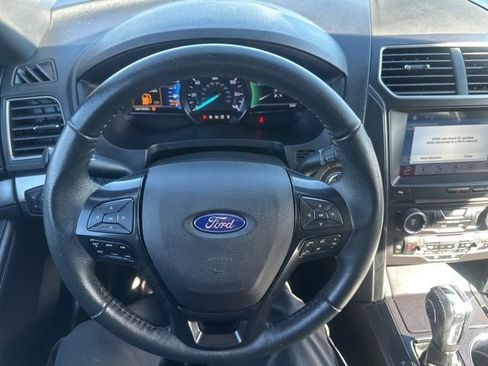 Used 2018 Ford Explorer XLT w/ Equipment Group 202A image 24