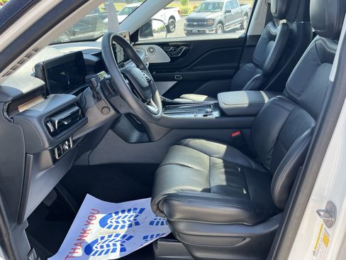 Used 2025 Lincoln Aviator Reserve w/ Luxury Package AWD/4WD image 7
