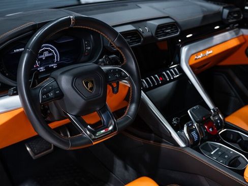 Used 2021 Lamborghini Urus AWD/4WD image 50