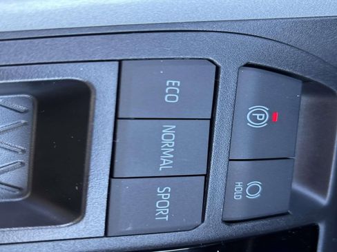 New 2025 Toyota RAV4 XLE image 41