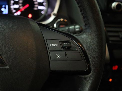 Used 2023 Mitsubishi Eclipse Cross SE image 11