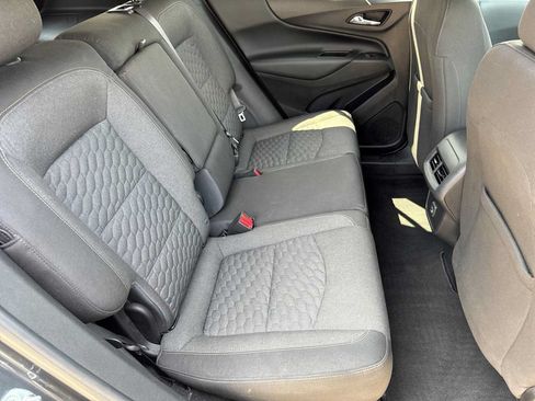 Used 2019 Chevrolet Equinox LT w/ Driver Convenience Package AWD/4WD image 19