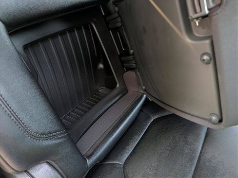 Used 2019 Chevrolet Silverado 1500 LT w/ All-Star Edition AWD/4WD image 18