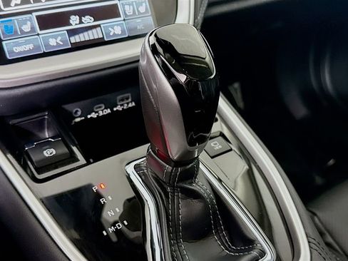 Certified 2025 Subaru Legacy Touring XT image 11