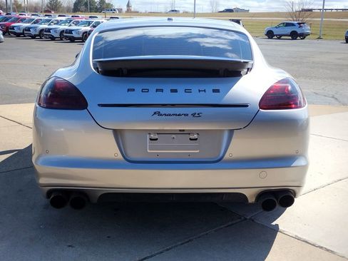 Used 2012 Porsche Panamera 4 w/ Premium Pkg Plus AWD/4WD image 17
