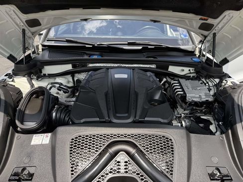 Used 2019 Porsche Macan S AWD/4WD image 29