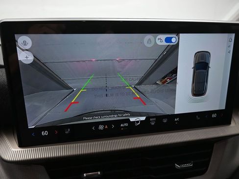 New 2025 Ford Explorer Active w/ Active Comfort Package image 3