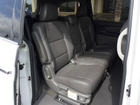 Used 2015 Honda Odyssey Touring Elite image 42
