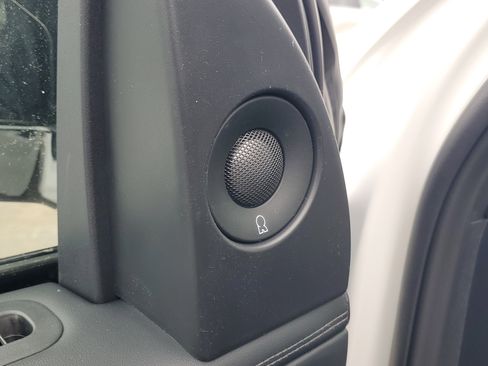 New 2026 Lincoln Navigator Reserve w/ Jet Appearance Package image 9