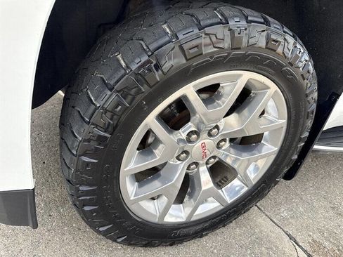 Used 2018 GMC Yukon XL SLT AWD/4WD image 13