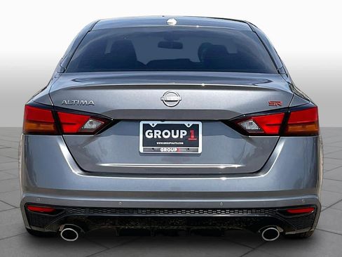 Used 2024 Nissan Altima 2.5 SR FWD image 5
