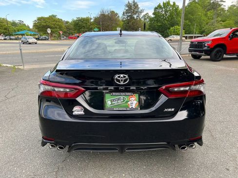 Used 2024 Toyota Camry XSE FWD image 5