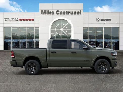 New 2026 RAM 1500 4x4 Crew Cab image 41