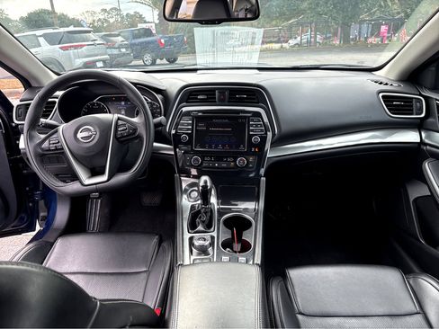 Used 2023 Nissan Maxima SV w/ Floor Mat Group image 4