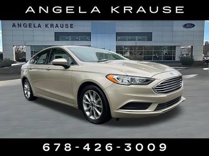 Used 2017 Ford Fusion SE w/ Fusion SE Technology Package