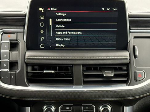Used 2023 GMC Yukon SLT RWD image 12