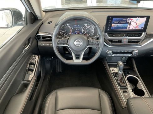Used 2024 Nissan Altima 2.5 SR w/ SR Premium Package AWD/4WD image 15