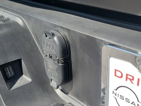 Used 2025 GMC Canyon AT4 w/ Nightfall Edition image 28