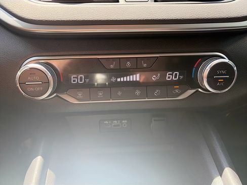 Used 2019 Nissan Altima 2.5 SV FWD image 15