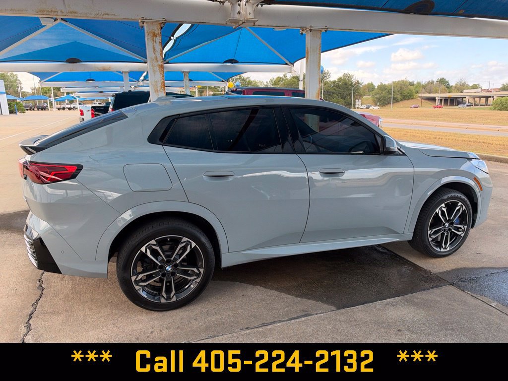 Used 2025 BMW X2 xDrive28i AWD/4WD image 11