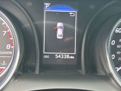 Used 2019 Toyota Camry LE FWD image 18