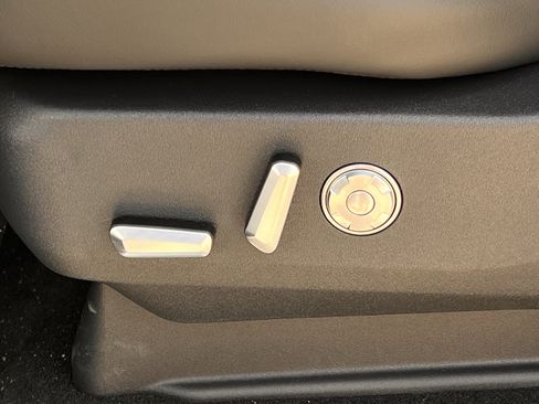 New 2026 Lincoln Navigator L Black Label AWD/4WD image 37