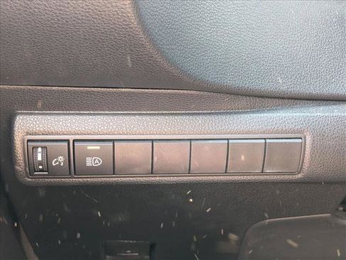 Used 2024 Toyota Corolla LE FWD image 14
