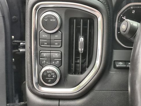 Used 2020 GMC Sierra 1500 Denali w/ Denali Ultimate Package AWD/4WD image 18