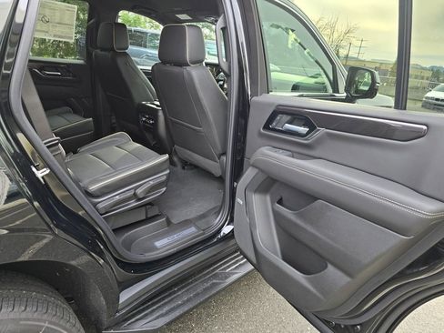 New 2026 GMC Yukon Elevation image 14